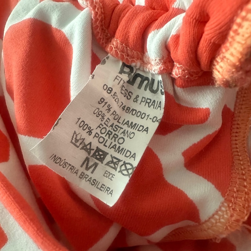 Coral and White Patterned Crop Top and Shorts Set - Picture 5 of 5